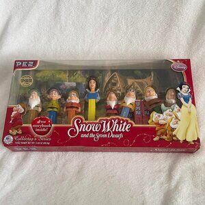 Vintage Snow White pez set Disney Limited edition